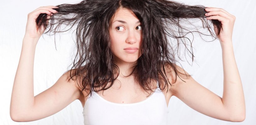 Cách điều trị da đầu khô và tóc dầu hiệu quả 