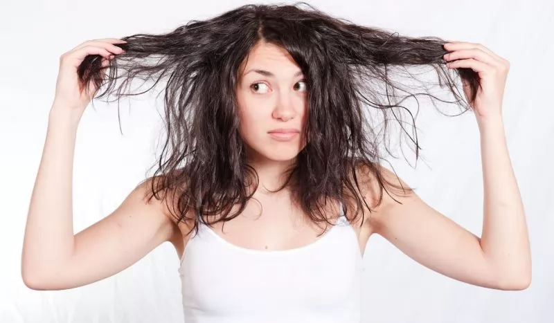 15 cách bảo vệ tóc khỏi ánh nắng mặt trời