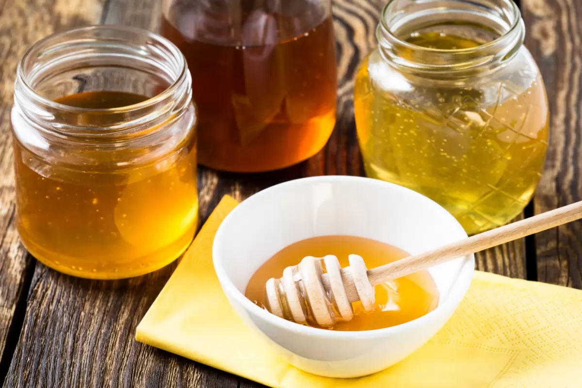 5 lợi ích của sáp ong đối với tóc, cách sử dụng và tác dụng phụ
