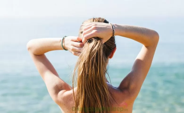 16 cách bảo vệ tóc khỏi ánh nắng mặt trời mùa hè