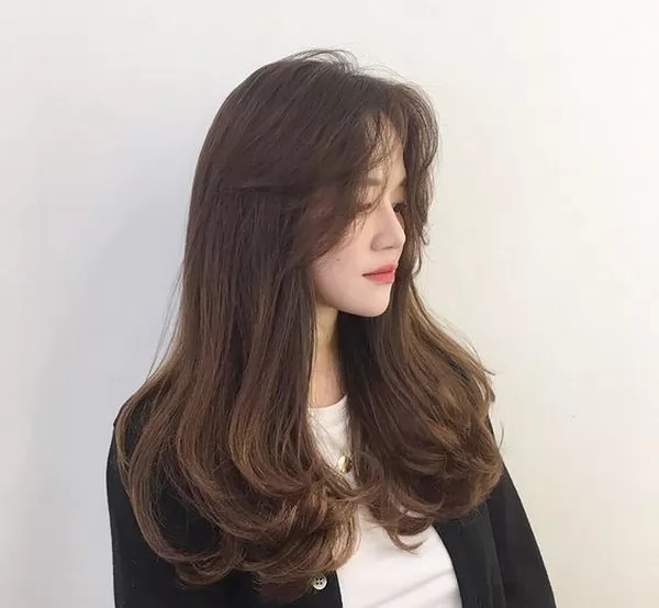 kiểu tóc xoăn nhẹ