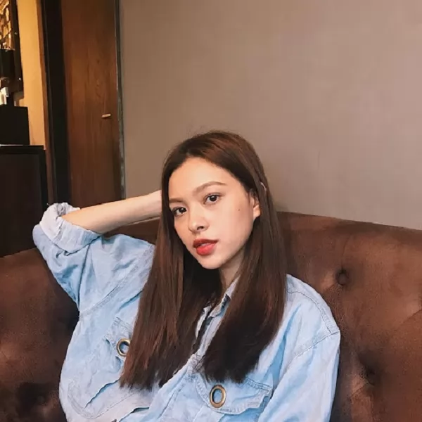 kiểu tóc thẳng dài tự nhiên