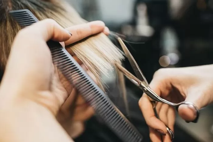 Hướng dẫn chăm sóc tóc sau nhuộm đúng cách