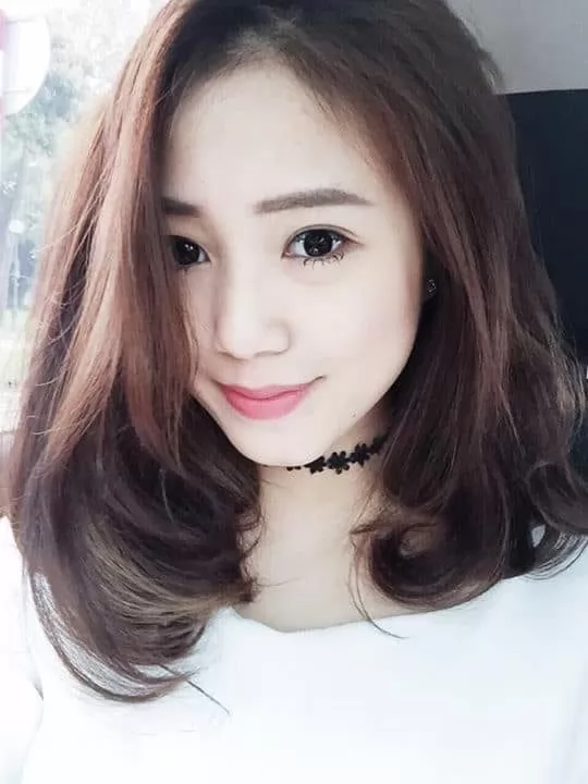 kiểu tóc bob nữ uốn đuôi