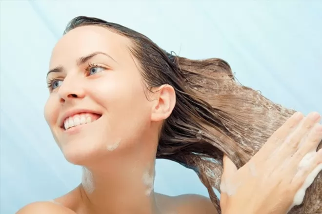 Nguyên nhân tóc không mềm mượt và cách khắc phục