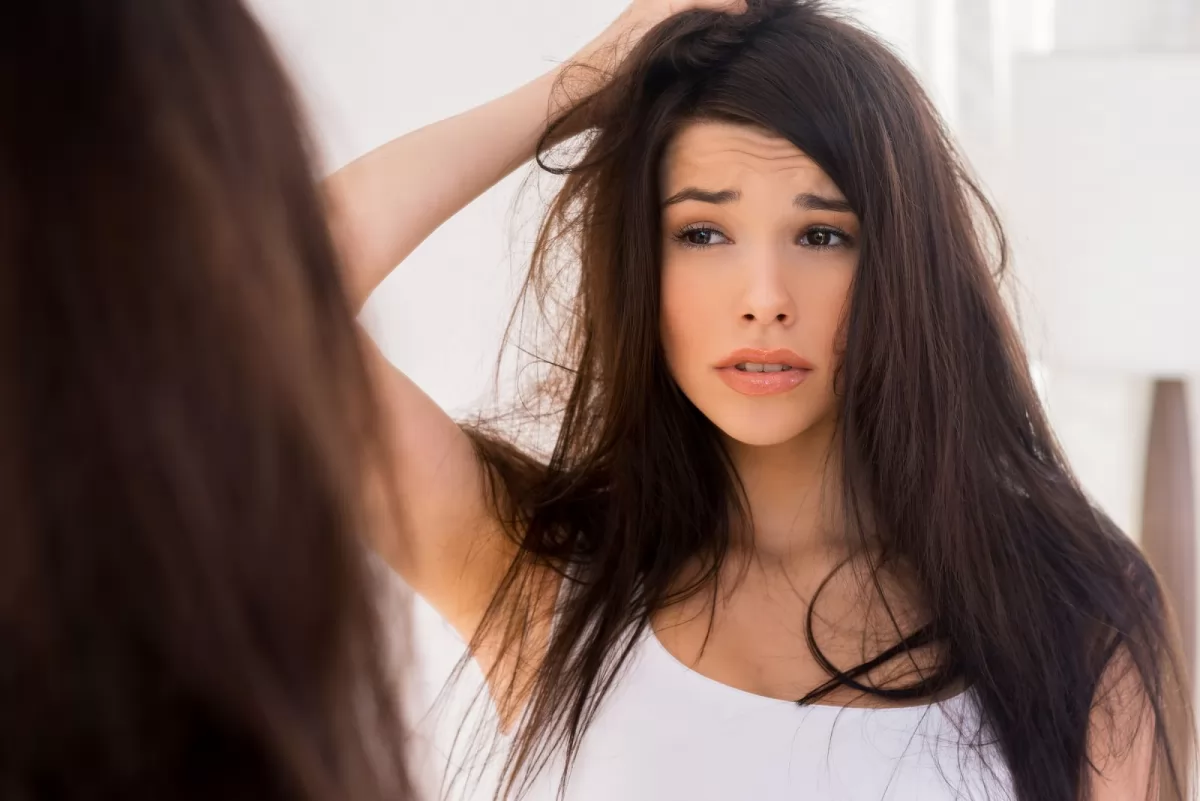 Nguyên nhân tóc không mềm mượt và cách khắc phục