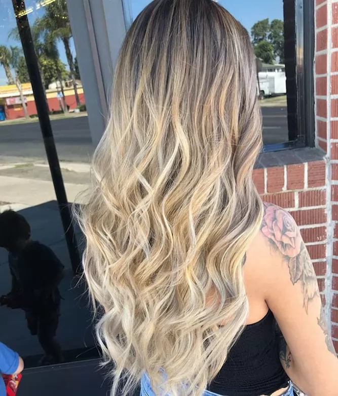 20 màu tóc balayage vàng mới lạ phù hợp cho nhiều phong cách