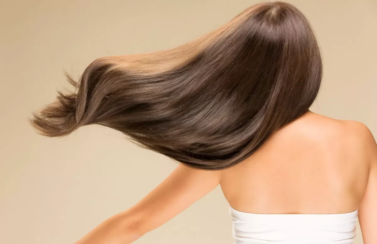 Serum cho tóc: Lợi ích, Cách sử dụng và Tác dụng phụ