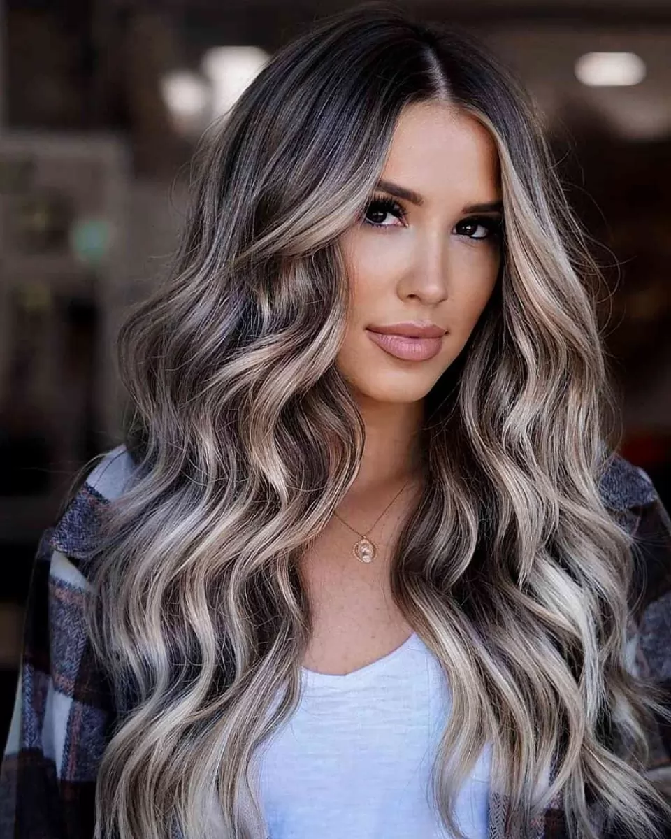 20 màu tóc balayage vàng mới lạ phù hợp cho nhiều phong cách