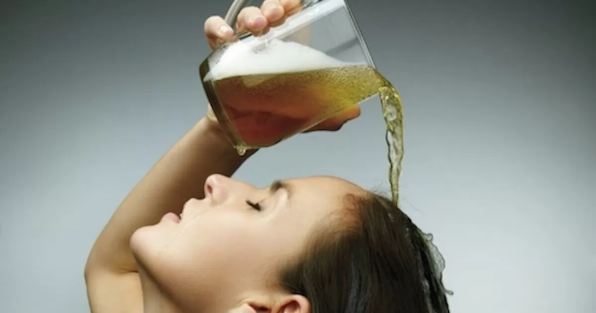 Lợi ích của bia với mái tóc và cách sử dụng bia để dưỡng tóc khỏe đẹp