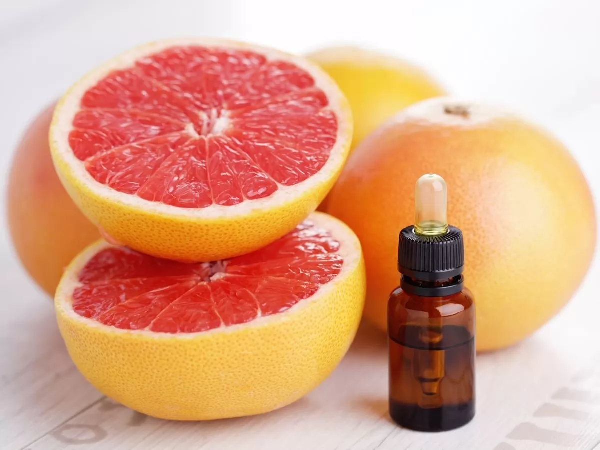 7 lợi ích của tinh dầu bưởi đối với tóc