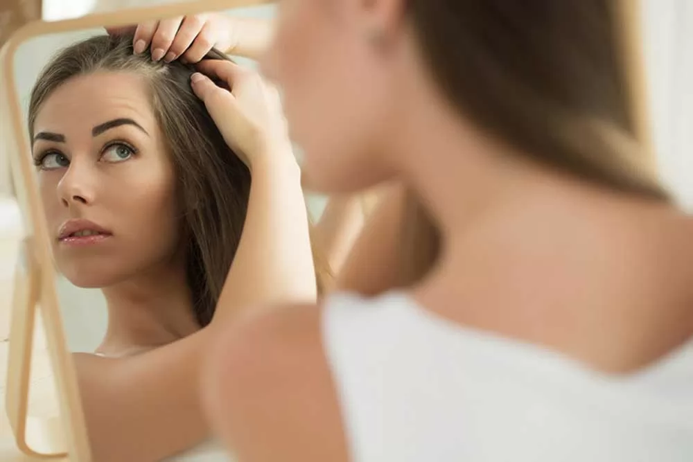 Thiếu vitamin D có phải là nguyên nhân bệnh rụng tóc?