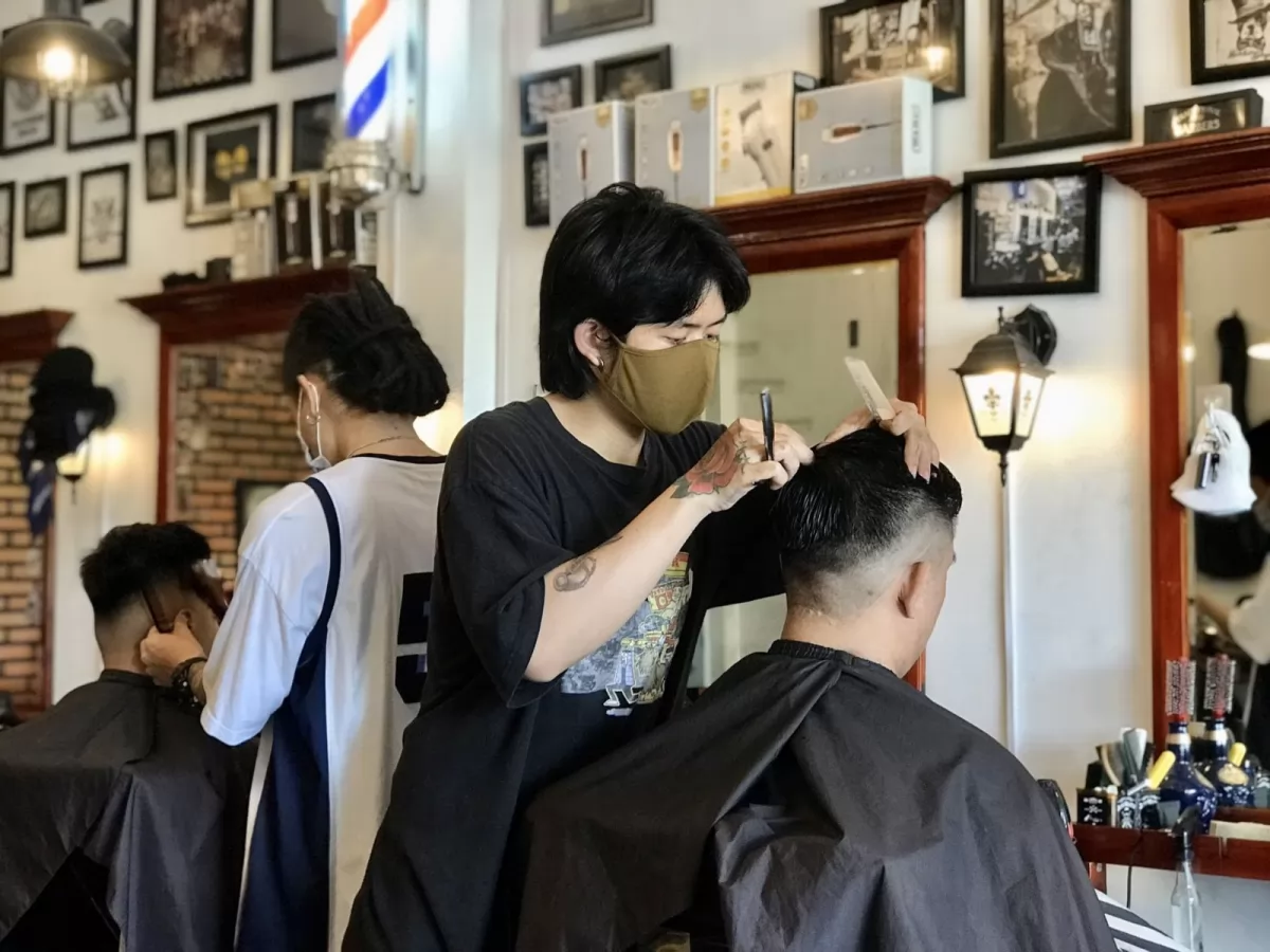 Top 10+ tiệm cắt tóc nam đẹp nhất TP. HCM