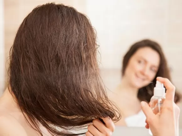 Công thức tự làm keo xịt tóc tự nhiên cho mọi loại tóc
