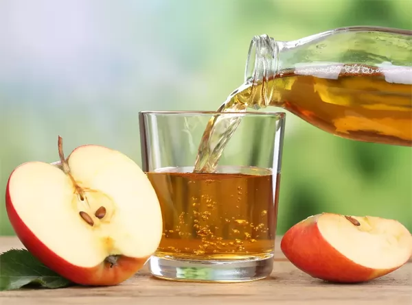 Gàu ướt là gì? 5 cách loại bỏ gàu ướt trên da đầu dầu nhờn