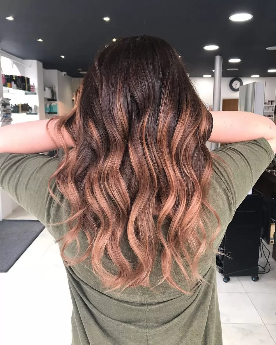20 màu tóc balayage vàng mới lạ phù hợp cho nhiều phong cách