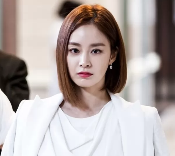 Lựa chọn kiểu tóc cho người trán cao mặt tròn