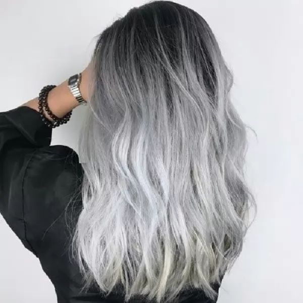 màu tóc đẹp xám khói
