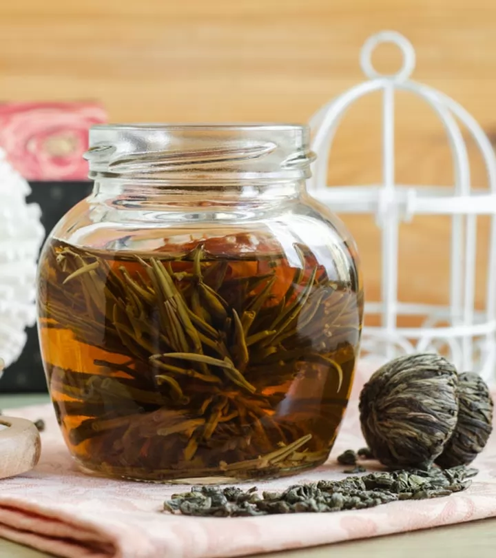 Cách gội đầu bằng nước trà: Lợi ích, cách dùng và tác dụng phụ