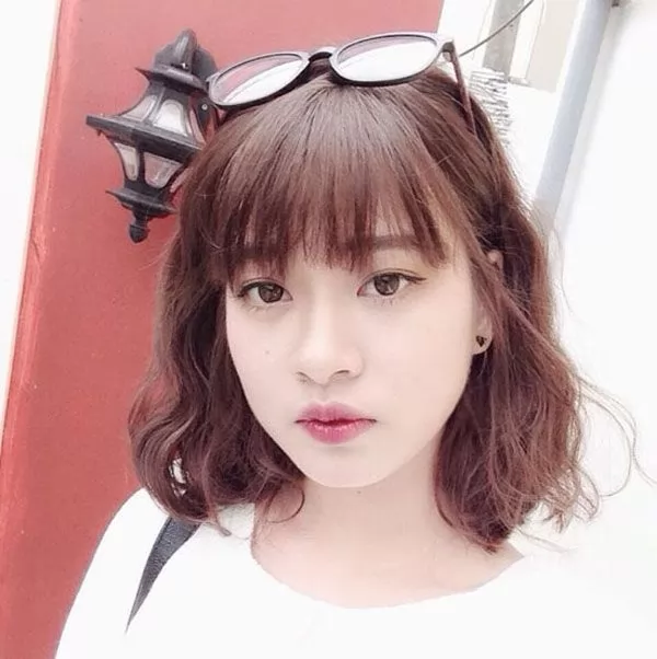 cách làm tóc xoăn cho tóc ngắn