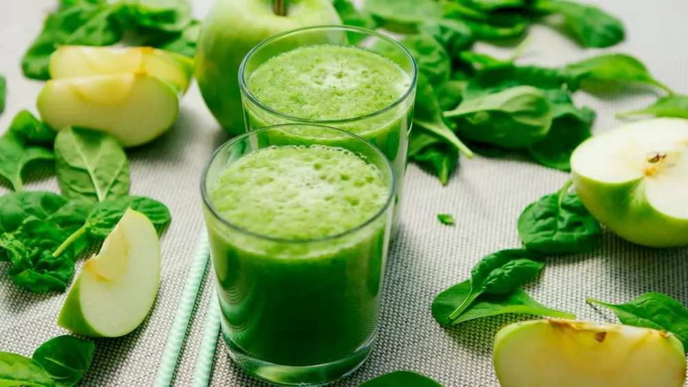10 loại nước trái cây giúp mọc tóc nhiều hơn