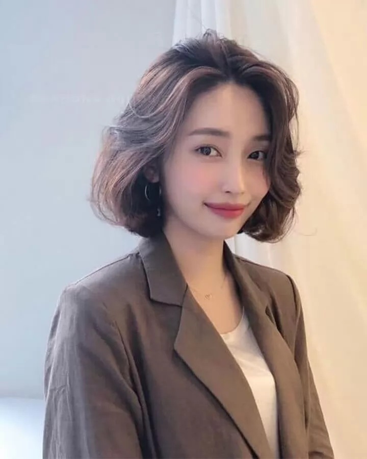 10 kiểu tóc công sở đơn giản và tinh tế cho phái nữ