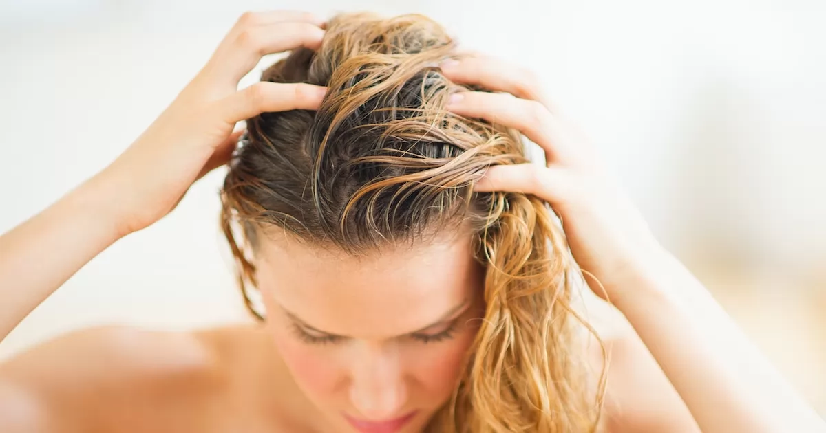 15 Cách Loại Bỏ Tóc Chẻ Ngọn Mà Không Cần Cắt Tóc