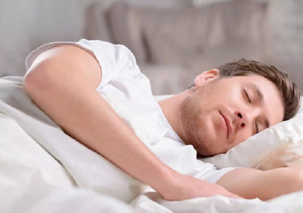 Thiếu ngủ có phải là lý do tóc rụng nhiều?