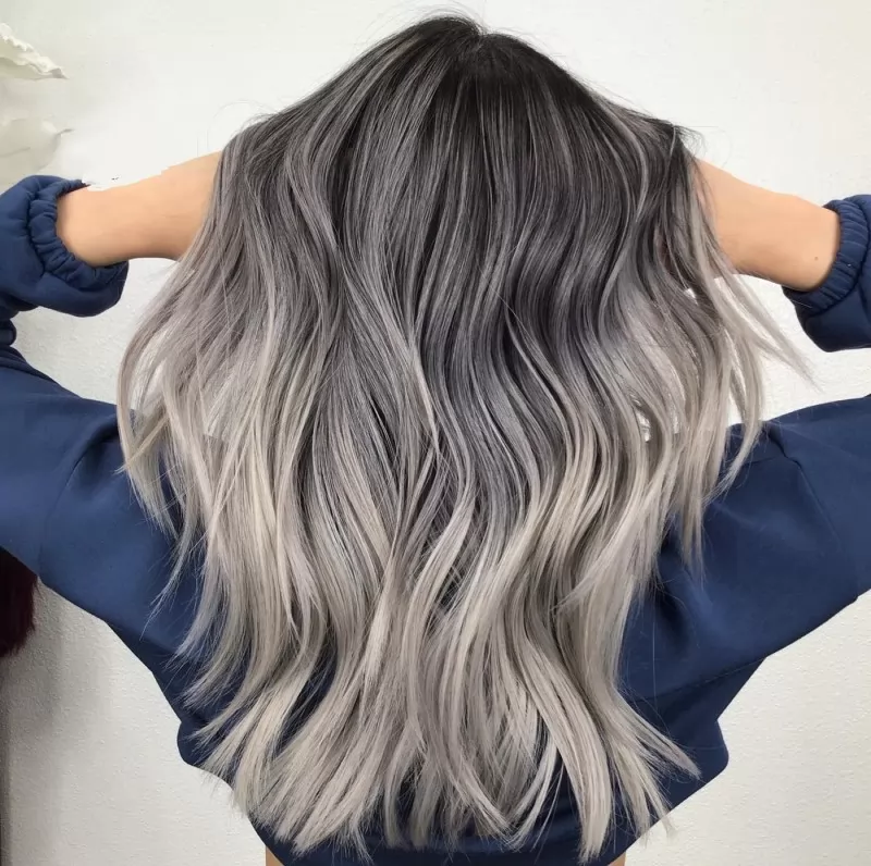 20 màu tóc balayage vàng mới lạ phù hợp cho nhiều phong cách