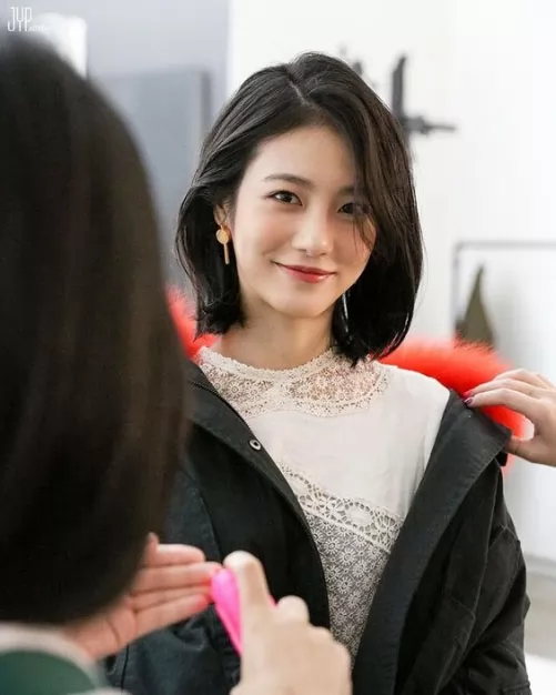 kiểu tóc nữ mặt vuông