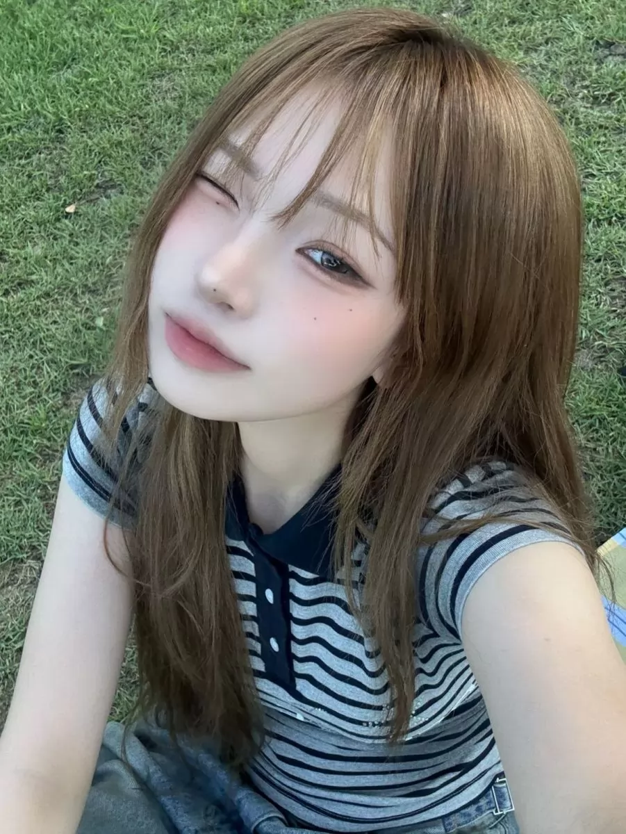Tóc vàng rêu nâu trẻ trung