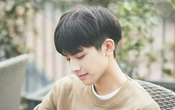kiểu tóc nam đẹp mặt tròn