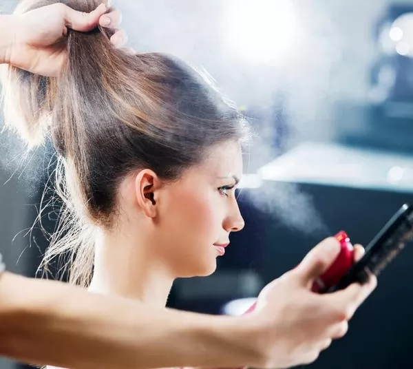 Công thức tự làm keo xịt tóc tự nhiên cho mọi loại tóc