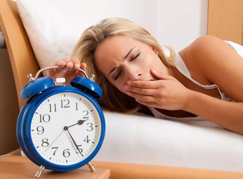 Thiếu ngủ có phải là lý do tóc rụng nhiều?