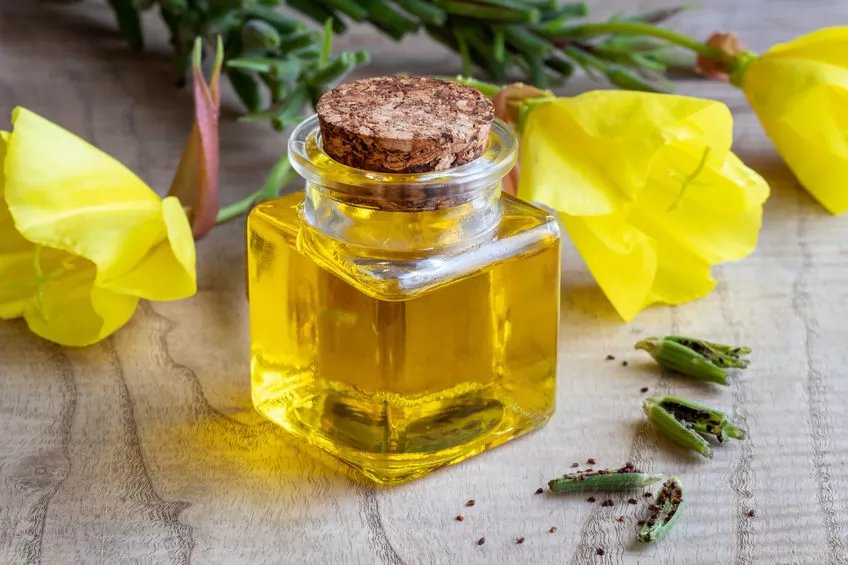 Cách sử dụng Dầu hoa anh thảo trị rụng tóc
