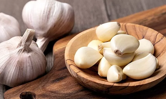 Cách dùng tỏi để mọc tóc dày và dài nhanh chóng