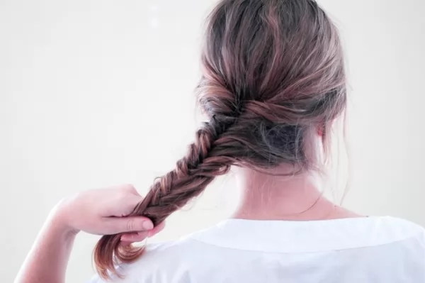 Tết tóc đuôi sam