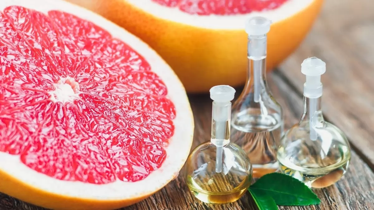 7 lợi ích của tinh dầu bưởi đối với tóc
