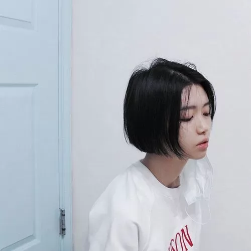 kiểu tóc bob thẳng