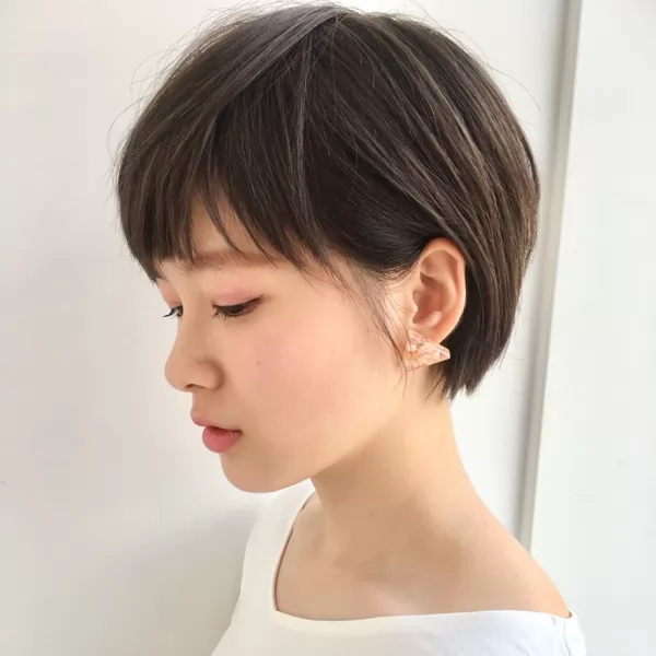 kiểu tóc ngắn pixie cho khuôn mặt nhỏ gầy