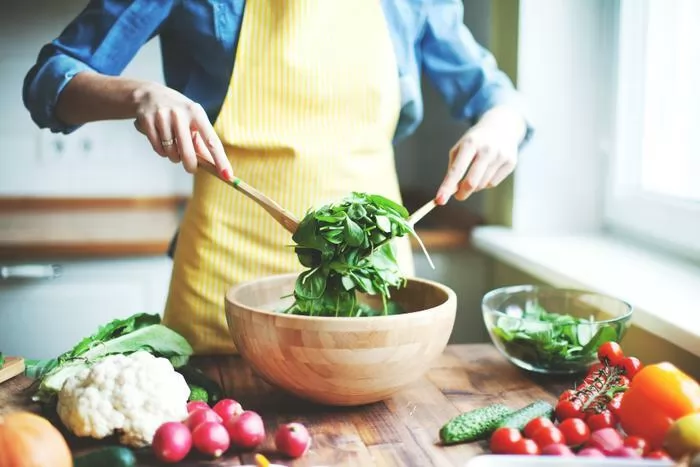 15 Cách Loại Bỏ Tóc Chẻ Ngọn Mà Không Cần Cắt Tóc