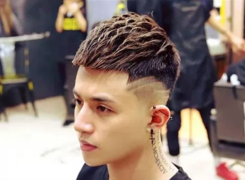 kiểu tóc mohican 2020