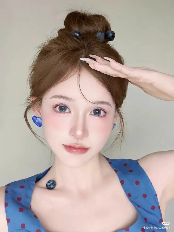 Tóc búi có độ phồng tự nhiên