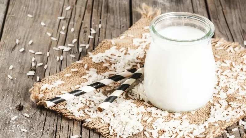 Làm trắng da với nước vo gạo