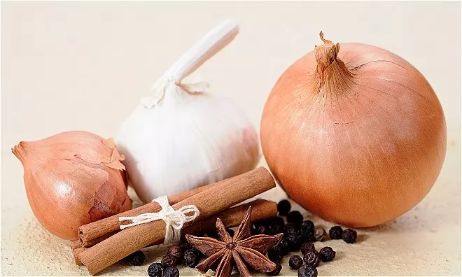 Cách dùng tỏi để mọc tóc dày và dài nhanh chóng