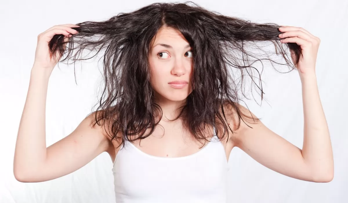 Cách điều trị da đầu khô và tóc dầu hiệu quả