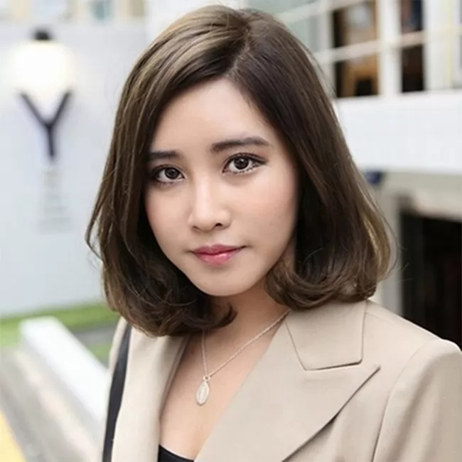 các kiểu tóc uốn ngang vai
