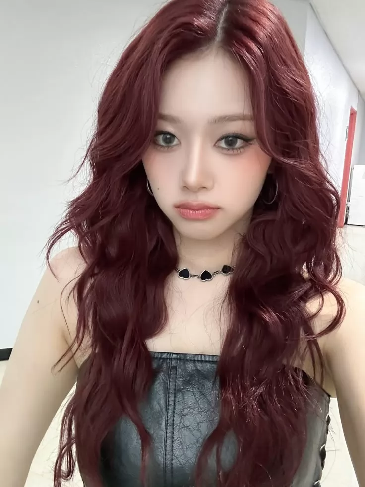 Tóc đỏ rượu Balayage