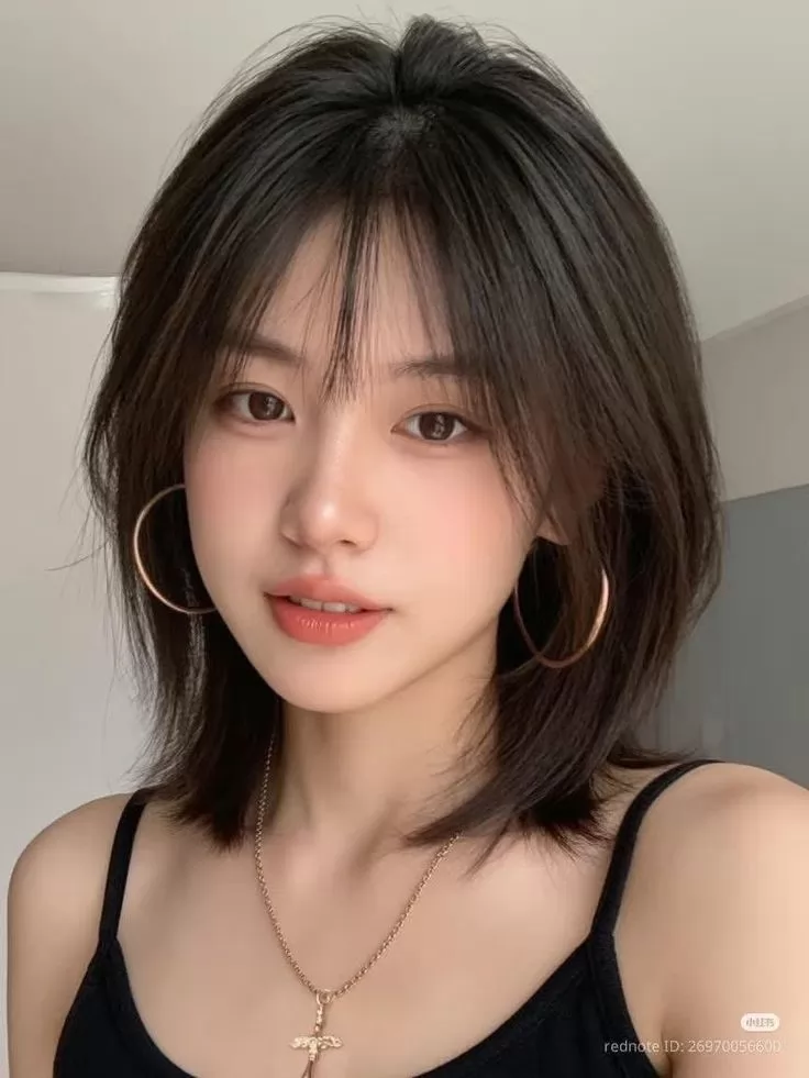 Tóc mullet cho mặt nhỏ