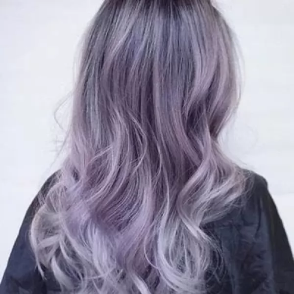 màu tóc đẹp xanh rêu